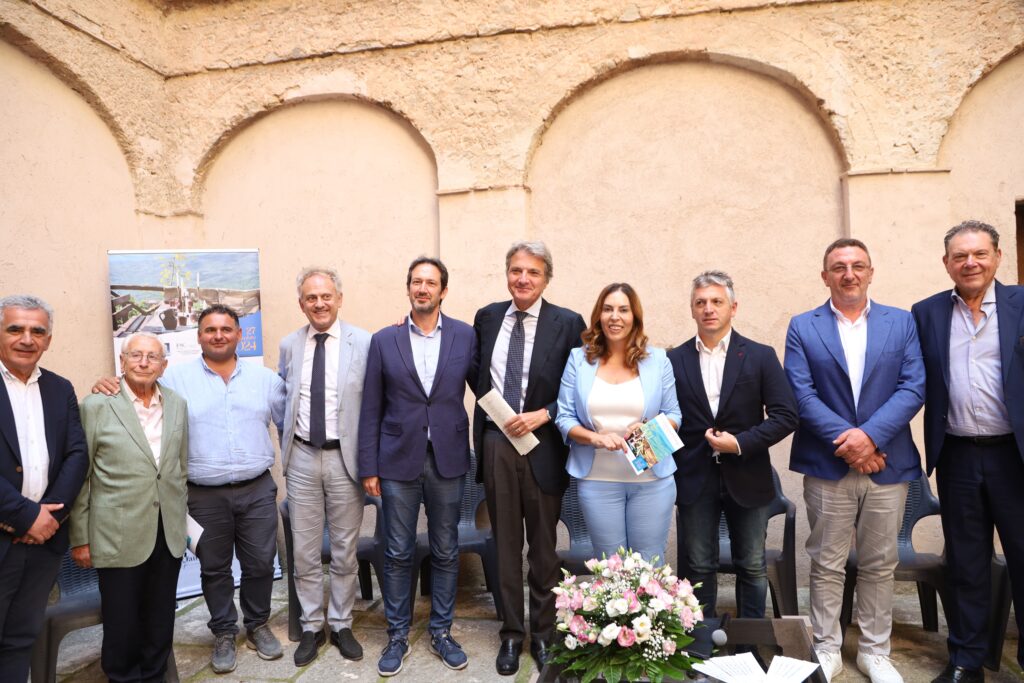 tavolo relatori