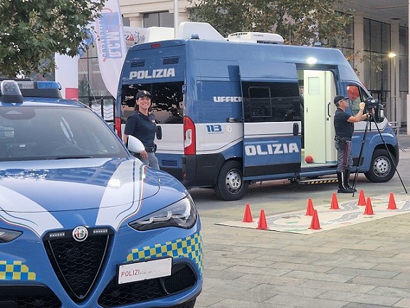 ufficio-mobile-con-tappeto